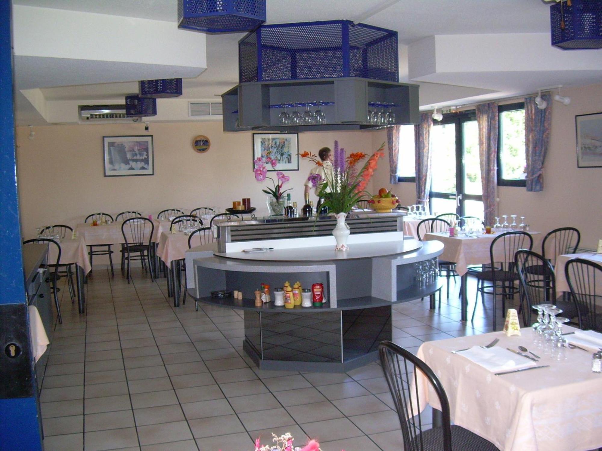 Hotel Le Chavanon Merlines Exterior photo