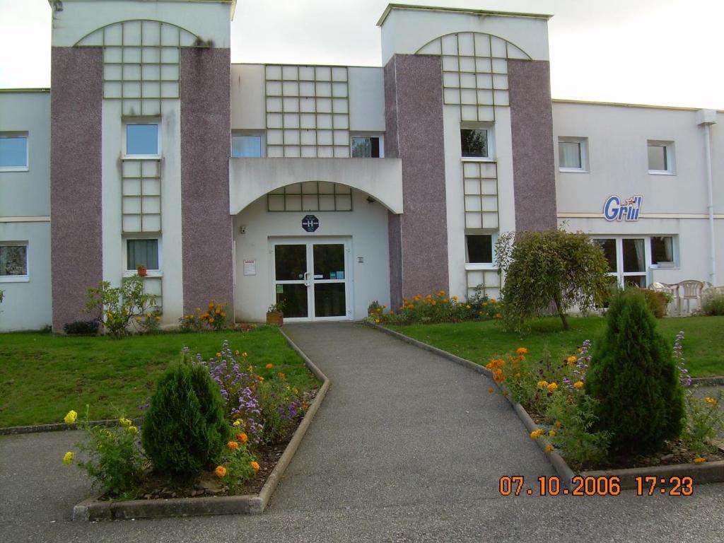 Hotel Le Chavanon Merlines Exterior photo